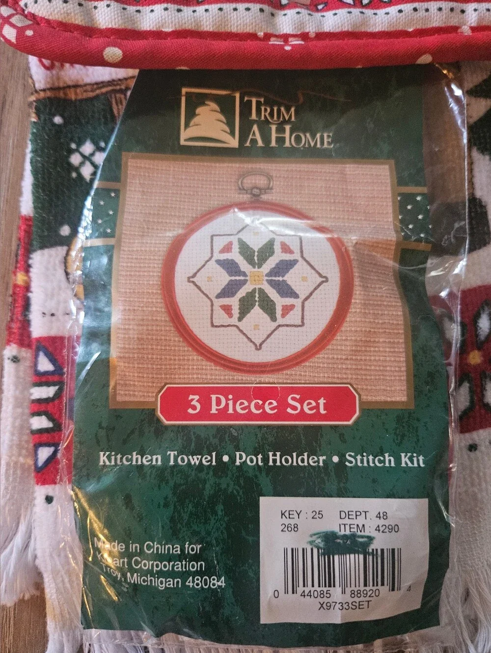 Holiday Moose Pot Holder and Towel Set - Red, Green, White